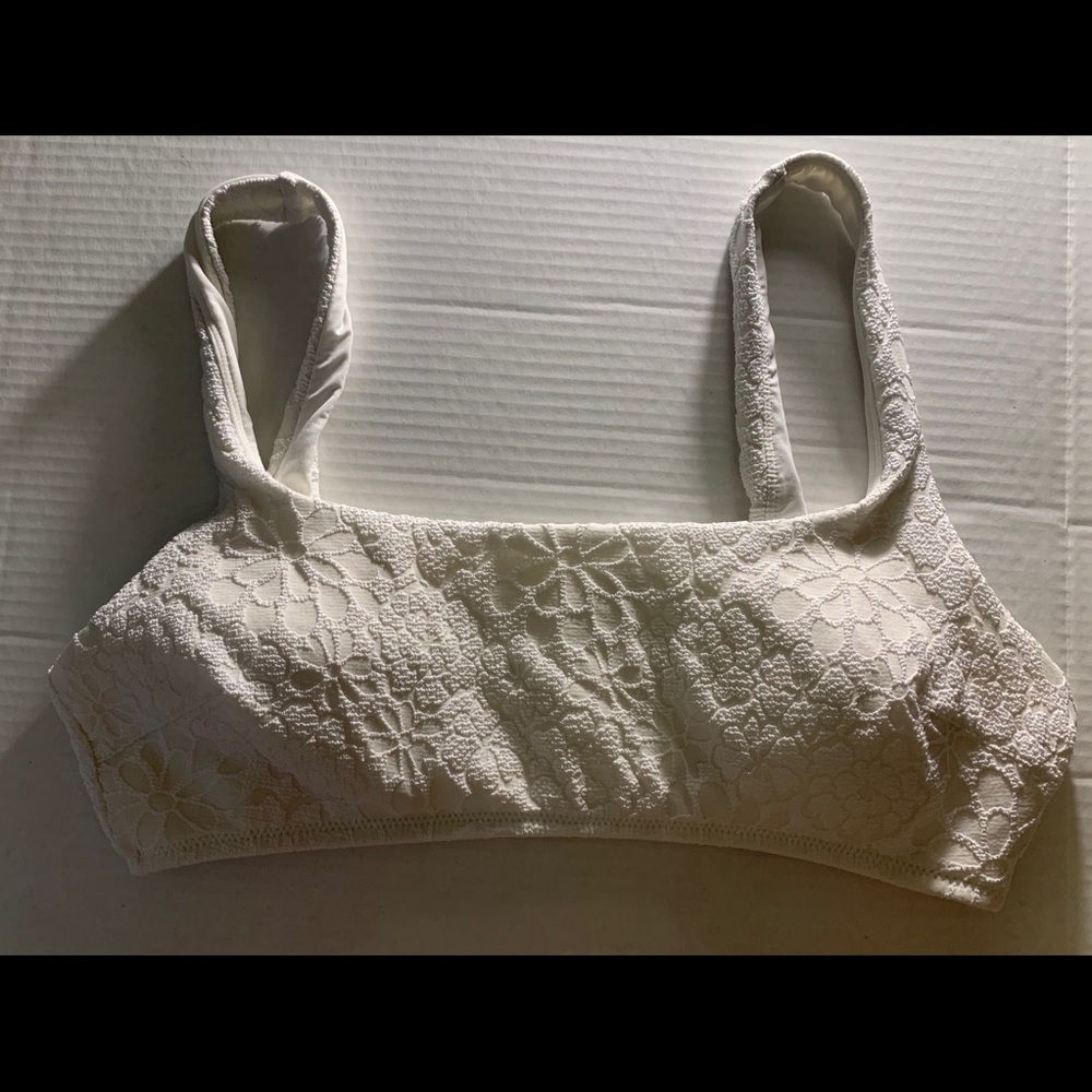 Women's bikini top.